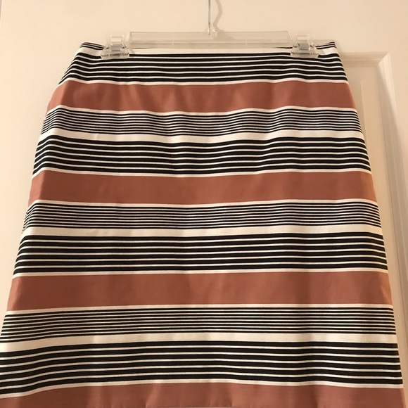 Skirt - Picture 1 of 3